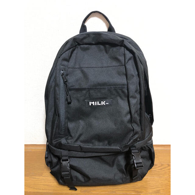 MILKFED.(ミルクフェド)の[MILKFED] BIG BACKPACK BAR BARロゴシリーズ レディースのバッグ(リュック/バックパック)の商品写真