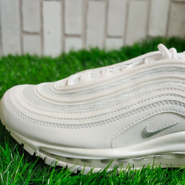 NIKE(ナイキ)のNIKE AIR MAX 97 25cm ナイキ エア マックス レディースの靴/シューズ(スニーカー)の商品写真