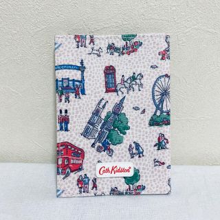 Cath Kidston - キャスキッドソン パスポートケース スモールロンドン