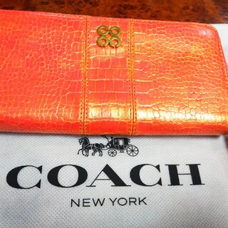 コーチ(COACH)の美品　豪華で素敵な雰囲気ですデザインも素敵なコーチ COACH 財布(財布)