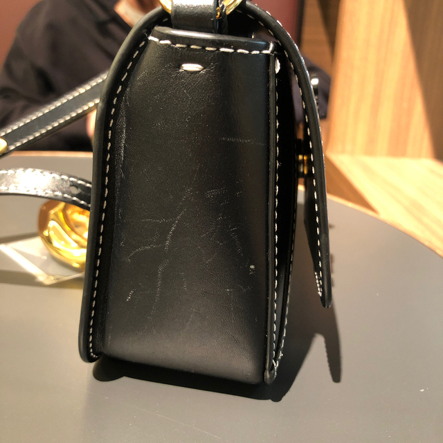 J.W.ANDERSON(ジェイダブリューアンダーソン)の美中古　タグ付き　JW Anderson Chain Shoulder Bag レディースのバッグ(トートバッグ)の商品写真