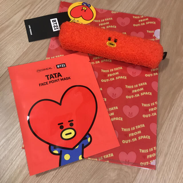 防弾少年団(BTS)(ボウダンショウネンダン)のBT21 TATA ペンケース、クリアファイル、マスク エンタメ/ホビーのタレントグッズ(アイドルグッズ)の商品写真