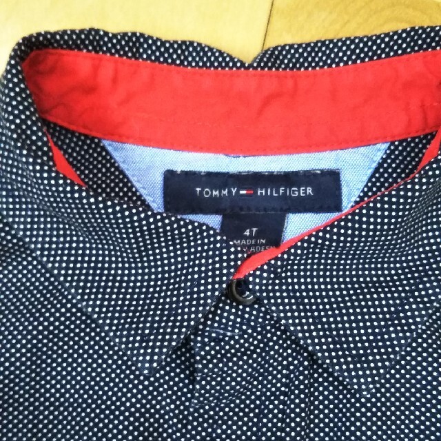 TOMMY HILFIGER(トミーヒルフィガー)のトミーヒルフィガー4Tシャツ キッズ/ベビー/マタニティのキッズ服男の子用(90cm~)(ブラウス)の商品写真