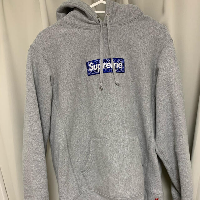 supreme パーカー　バンダナパーカー