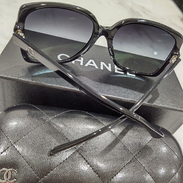新品未使用☆CHANEL☆シャネル☆サングラス☆付属品完品 新品未使用☆CHANEL☆シャネル☆サングラス☆付属品完品