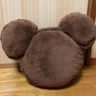 ディズニー　Mickey型マカロンクッション(キャラクターグッズ)