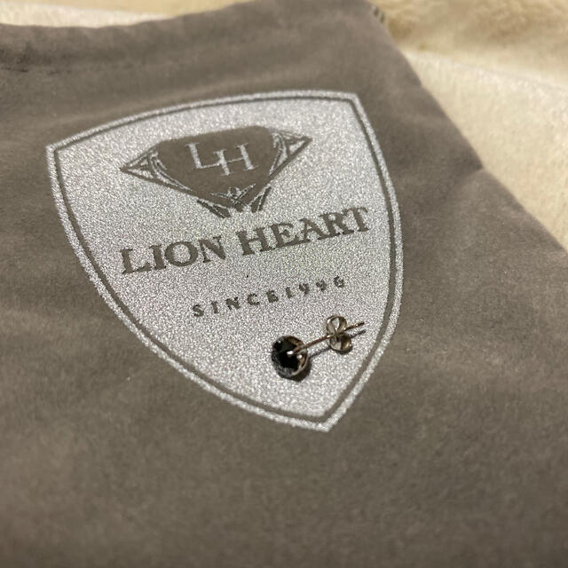 LION HEART(ライオンハート)のLION HEART ピアス 片耳 ブラックダイアモンド メンズのアクセサリー(ピアス(片耳用))の商品写真