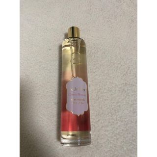 ラリン(Laline)のラリン　ボディミスト　100ml　チェリーブロッサム(ボディローション/ミルク)