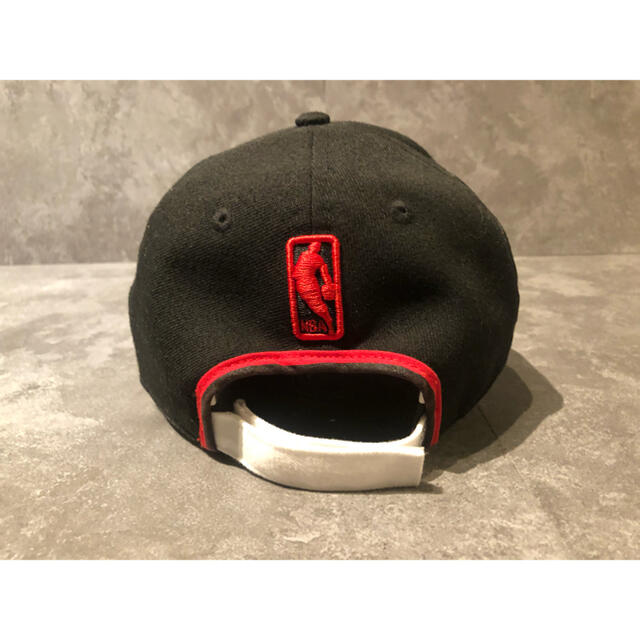 NEW ERA(ニューエラー)のあーみんさん専用　NEW ERA NBA CHICAGOBULLS キャップ美品 メンズの帽子(キャップ)の商品写真