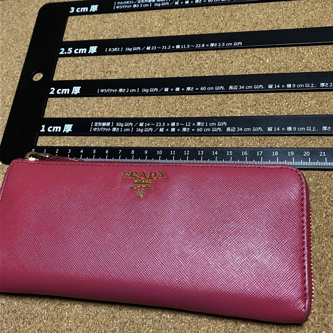 PRADA(プラダ)のPRADA 長財布 ピンク 箱付き メンズのファッション小物(長財布)の商品写真