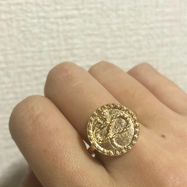 ヘビ コイン ゴールド リング 指輪 レディースのアクセサリー(リング(指輪))の商品写真