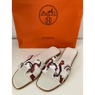 エルメス(Hermes)の【SOLD OUT】✨新品未着用✨HERMES エルメス　オラン　サンダル　38(サンダル)