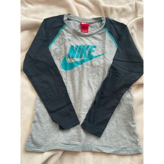 ナイキ(NIKE)のNIKE 長袖　Tシャツ　140(Tシャツ/カットソー)