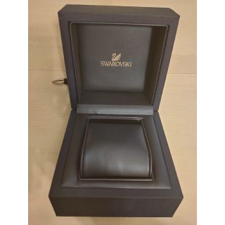 スワロフスキー(SWAROVSKI)の【美品】値下　スワロフスキー　ウォッチケース付属書類付（内外箱）(腕時計)