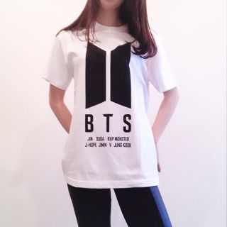 ボウダンショウネンダン(防弾少年団(BTS))の防弾少年団　BTS ロゴTシャツ　Mサイズ(Tシャツ(半袖/袖なし))