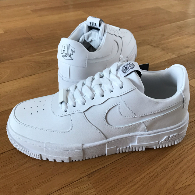 NIKE(ナイキ)のNIKE AIR FORCE1 PIXEL ナイキ エアフォース1 ピクセル   レディースの靴/シューズ(スニーカー)の商品写真