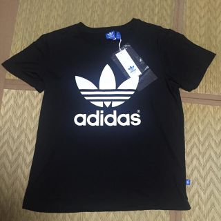 アディダス(adidas)のadidas Tシャツ(Tシャツ(半袖/袖なし))