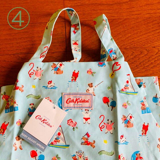 Cath Kidston(キャスキッドソン)のとうとう残り1着となりました！【新品】エプロン④ キャスキッドソン　 インテリア/住まい/日用品のキッチン/食器(その他)の商品写真