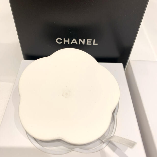 CHANEL(シャネル)のシャネル化粧品ノベルティカメリア置物 インテリア/住まい/日用品のインテリア小物(置物)の商品写真