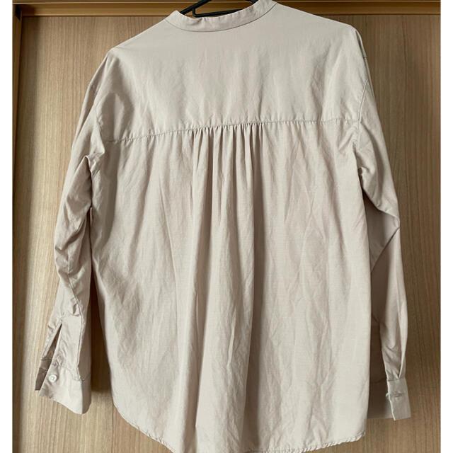 UNITED ARROWS green label relaxing(ユナイテッドアローズグリーンレーベルリラクシング)の★らくまさん専用★シャツ　Ｖネック　ブラウス レディースのトップス(シャツ/ブラウス(長袖/七分))の商品写真