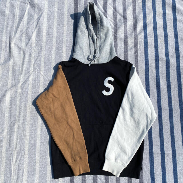 S Logo Color blocked Hooded Sweatshirtパーカー