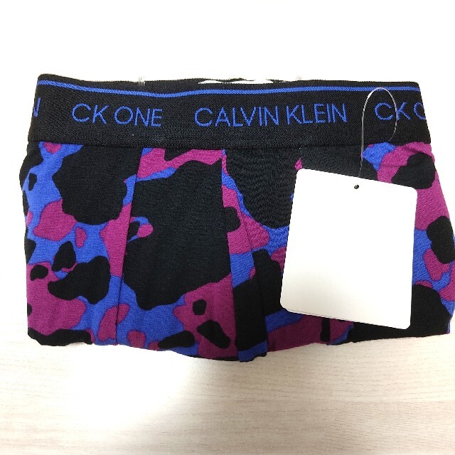 Calvin Klein(カルバンクライン)のCALVIN KLEIN ボクサーパンツ NB2418,2216 M メンズのアンダーウェア(ボクサーパンツ)の商品写真