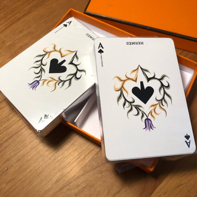 Hermes(エルメス)のエルメスイヤーズギフト⭐︎トランプ エンタメ/ホビーのテーブルゲーム/ホビー(トランプ/UNO)の商品写真