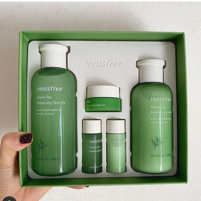 Innisfree(イニスフリー)のイニスフリー　グリーンティーバランシングスキンケアセット コスメ/美容のスキンケア/基礎化粧品(化粧水/ローション)の商品写真