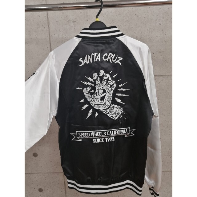 THRASHER(スラッシャー)のサンタクルーズ　サンタクルス　SANTA CRUZ　スカジャン メンズのジャケット/アウター(スカジャン)の商品写真