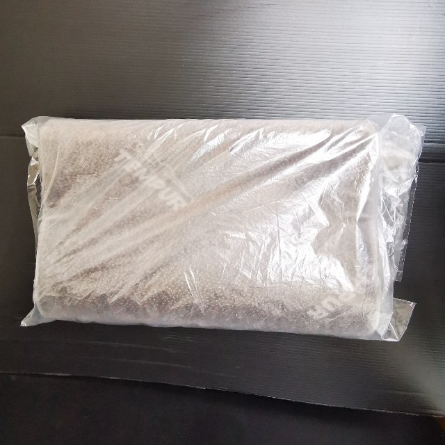 TEMPUR(テンピュール)のTEMPUR ORIGINAL PRLLOW NECK枕 インテリア/住まい/日用品の寝具(枕)の商品写真