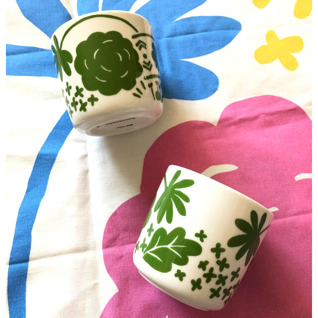 marimekko(マリメッコ)の新品 未使用 マリメッコ marimekko  ラテマグ オンニ onni マグ インテリア/住まい/日用品のキッチン/食器(グラス/カップ)の商品写真