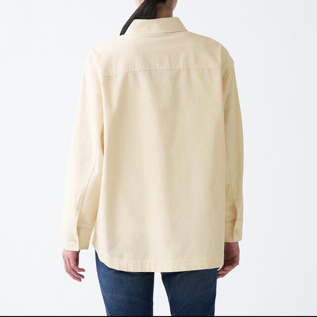 MUJI (無印良品)(ムジルシリョウヒン)の洗いざらしオックスシャツジャケット 婦人Ｍ～Ｌ・生成 レディースのトップス(シャツ/ブラウス(半袖/袖なし))の商品写真