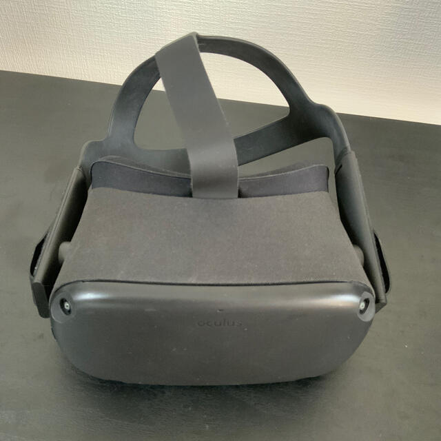 oculus quest 64GB エンタメ/ホビーのゲームソフト/ゲーム機本体(家庭用ゲーム機本体)の商品写真