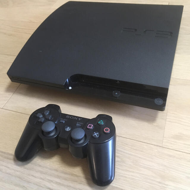PlayStation3(プレイステーション3)のPlayStation3 チャコール・ブラック 320GB エンタメ/ホビーのゲームソフト/ゲーム機本体(家庭用ゲーム機本体)の商品写真