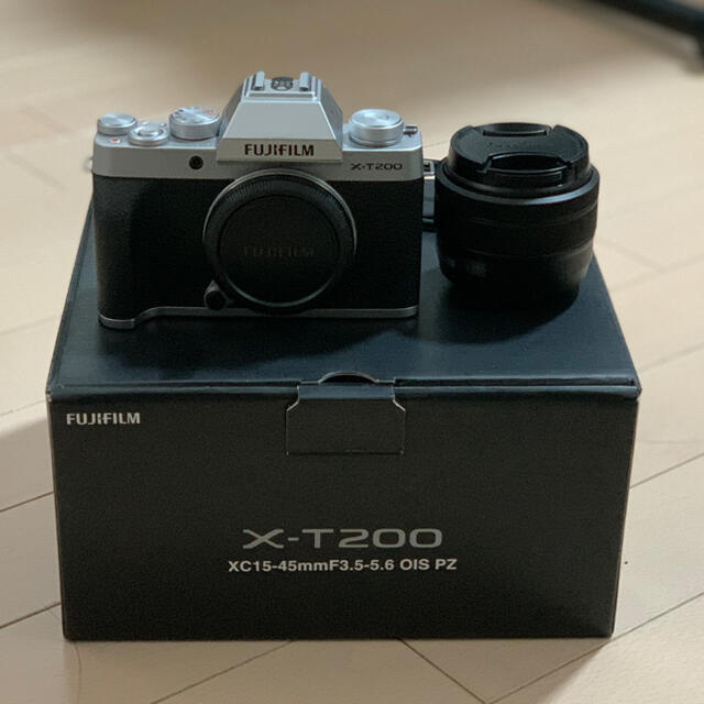 スマホ/家電/カメラFUJIFILM X-T200