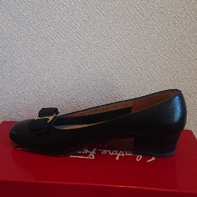 フェラガモ バラ パンプス 36(23.5cm) www.krzysztofbialy.com
