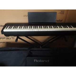 ローランド(Roland)のRoland FP-30-BK 電子ピアノ(電子ピアノ)