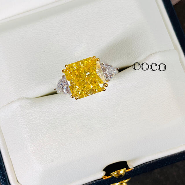 最高級人工ダイヤモンド　イエローダイヤ　リング　sona モアサナイト レディースのアクセサリー(リング(指輪))の商品写真