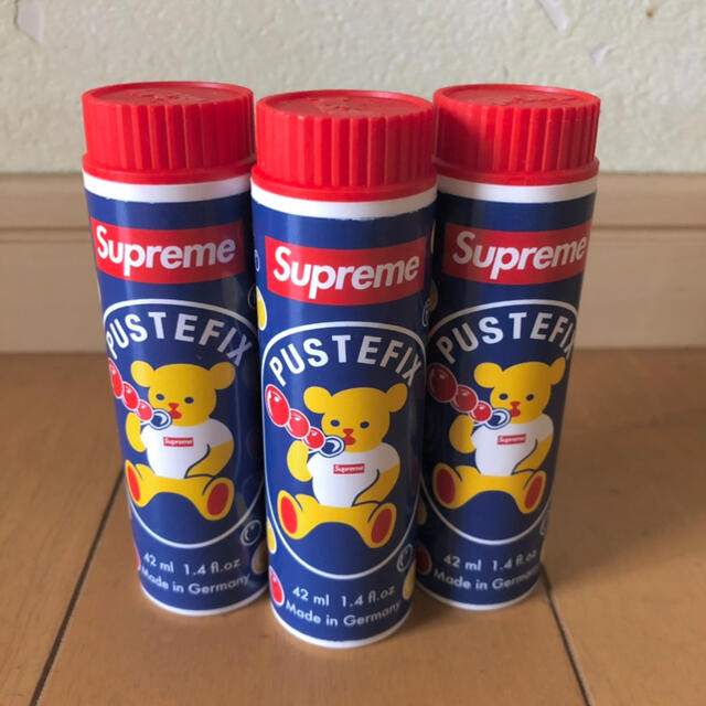 Supreme(シュプリーム)のsupreme PUSTEFIX シュプリーム シャボン玉　3個セット キッズ/ベビー/マタニティのおもちゃ(その他)の商品写真