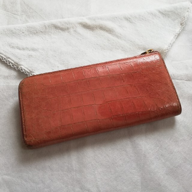 miumiu(ミュウミュウ)のmiumiu 長財布　L字　ピンク レディースのファッション小物(財布)の商品写真