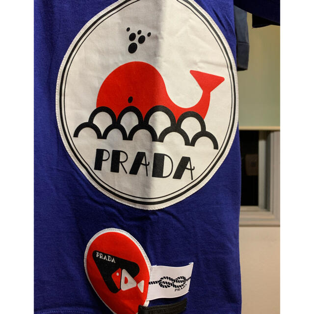 PRADA(プラダ)のPrada プラダ　グラフィックTシャツ メンズのトップス(Tシャツ/カットソー(半袖/袖なし))の商品写真