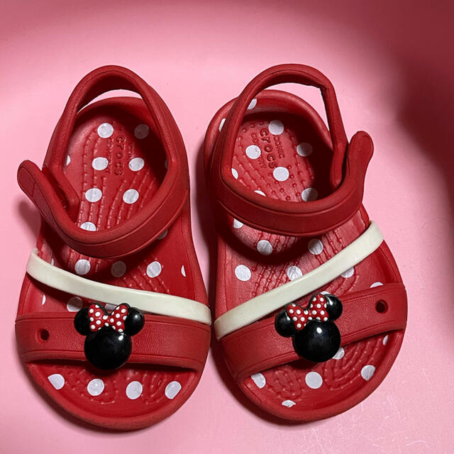 crocs(クロックス)のクロックス ディズニー　ミニーちゃん　キッズ サンダル　C4 12cm キッズ/ベビー/マタニティのベビー靴/シューズ(~14cm)(サンダル)の商品写真