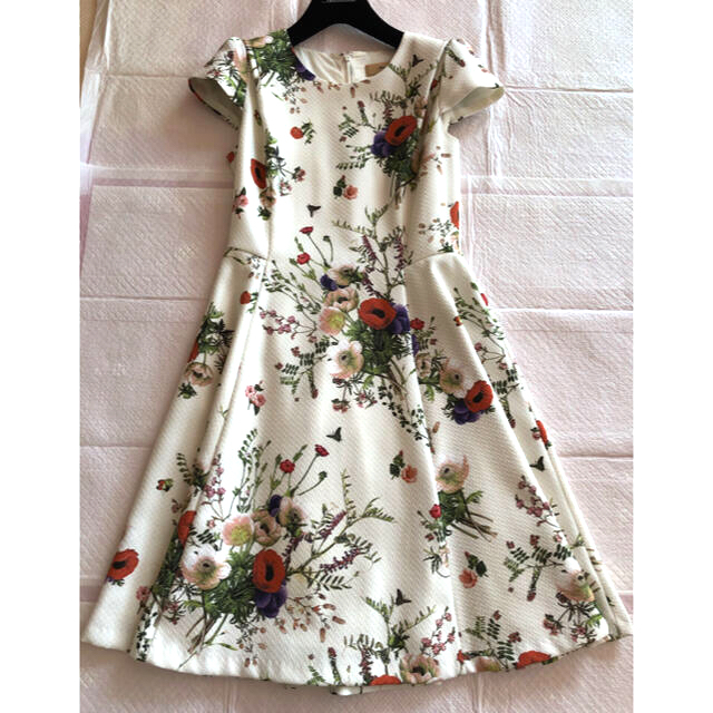 Maglie Par Ef De マーリエパーエフデ Ef De 花柄 ワンピースの通販 By カトレア S Shop マーリエパーエフデならラクマ Maglie Par Ef De マーリエパーエフデ Ef De 花柄 ワンピースの通販 By カトレア S Shop マーリエパーエフデならラクマ