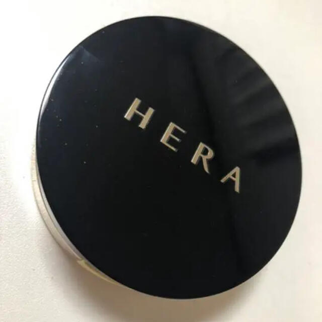 HERA クッションファンデ 21番 コスメ/美容のベースメイク/化粧品(ファンデーション)の商品写真