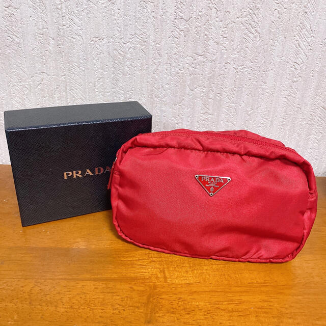 PRADA ナイロンポーチ