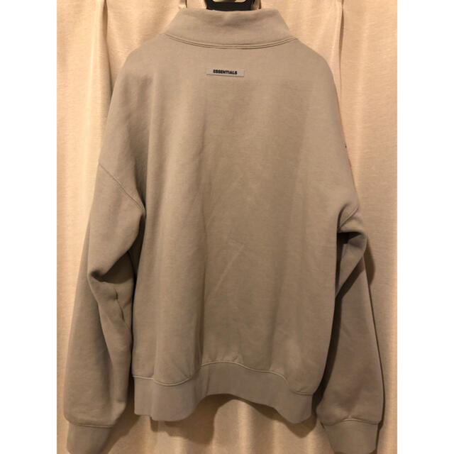 FEAR OF GOD(フィアオブゴッド)のESSENTIALS Mockneck Sweatshirt メンズのトップス(スウェット)の商品写真