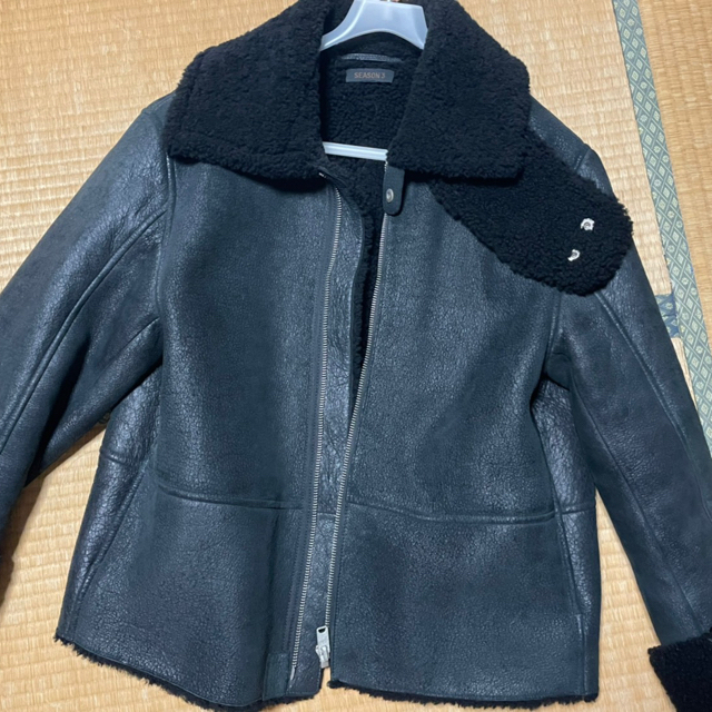 adidas(アディダス)のyeezy season 3 shearling jacket メンズのジャケット/アウター(レザージャケット)の商品写真