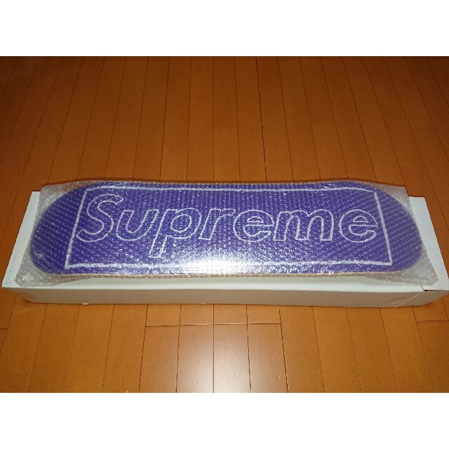 紫 Supreme KAWS Chalk Logo Skateboard