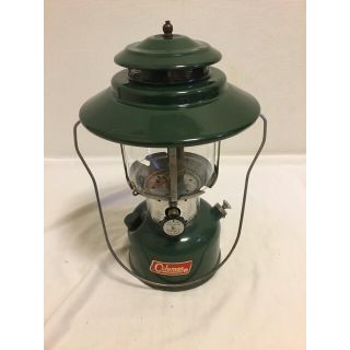 コールマン(Coleman)の1971年10月製 美品 コールマン2マントルランタンmodel220E(ライト/ランタン)