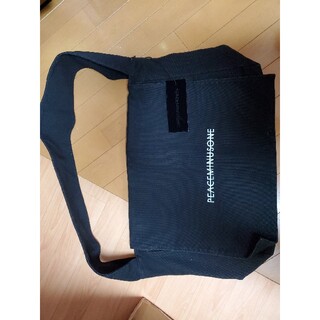 PEACEMINUSONE - PMO OVERSIZED MESSENGER BAG #1の通販 by だい's ...